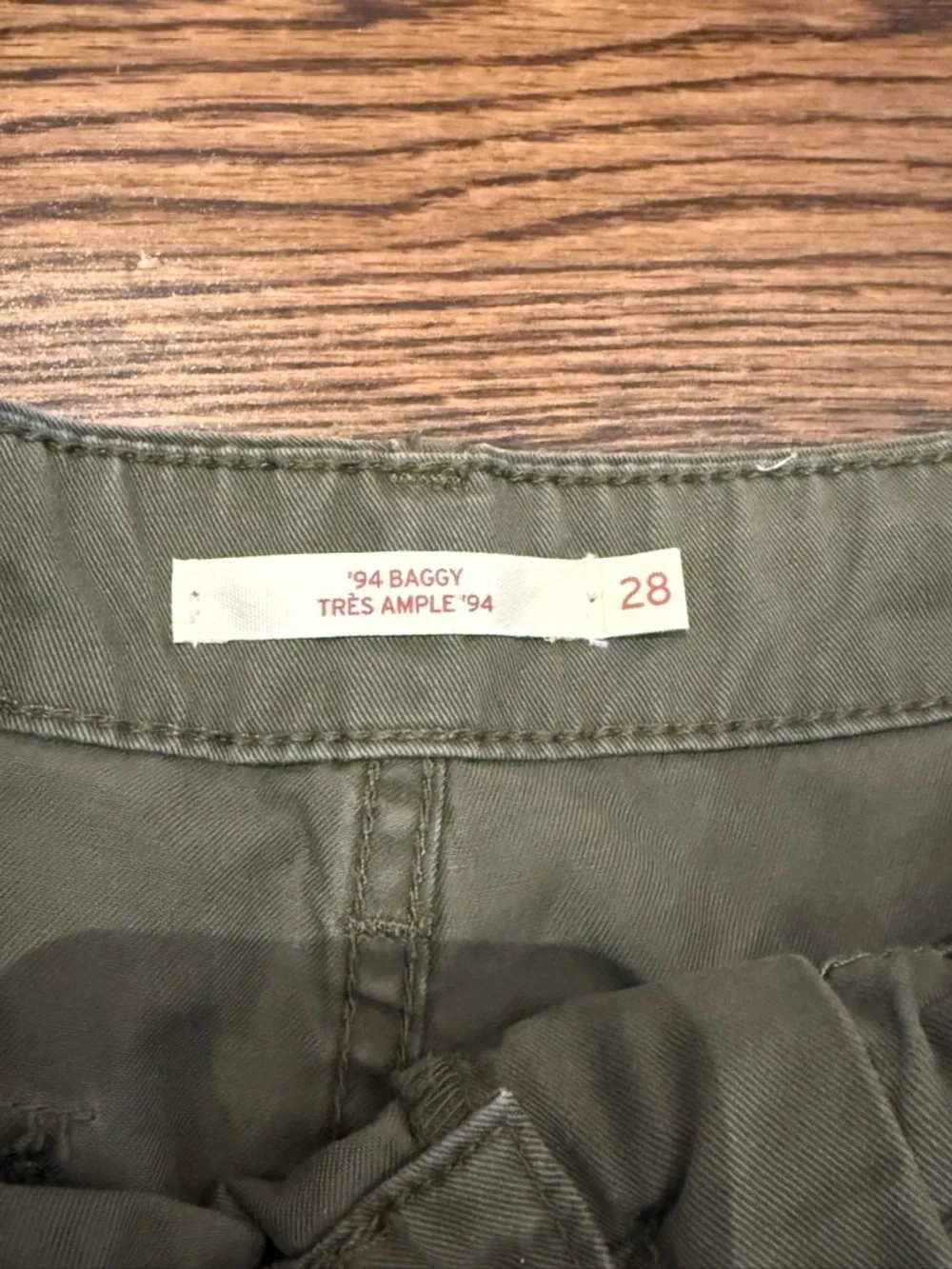 Levi’s 94 baggy cargo pants 28 - Picture 4 of 5